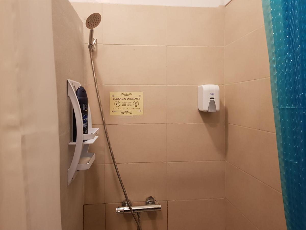 "No Party & Many Rules" Hostel N1 Sofia Bagian luar foto