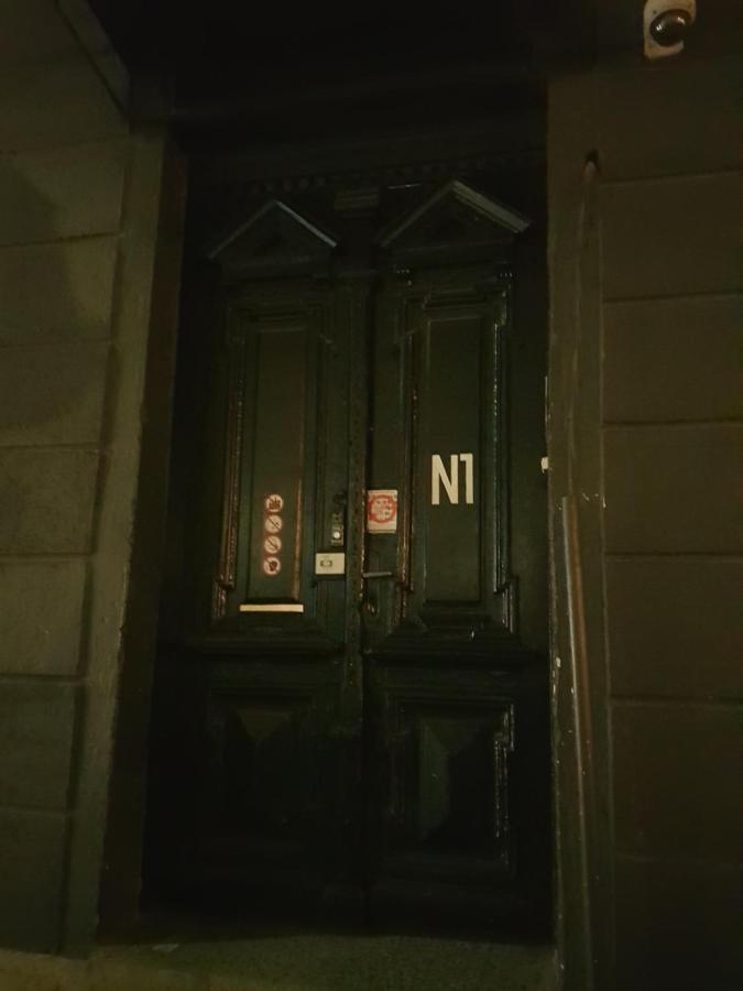 "No Party & Many Rules" Hostel N1 Sofia Bagian luar foto